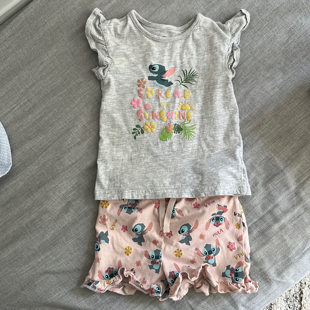 Stitch shorts outfit